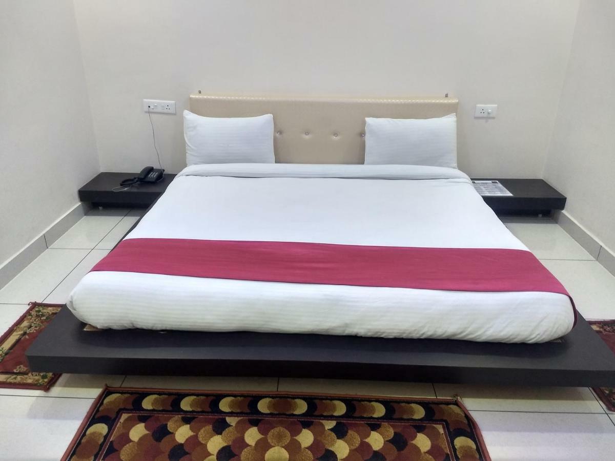 Hotel Reyansh Tanakpur Exterior foto